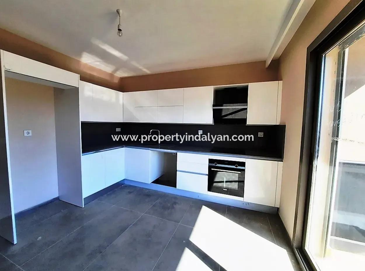 3+ 1 Null Duplexe Mit Gemeinsamem Schwimmbad Zum Verkauf In Marmaris Zentrum