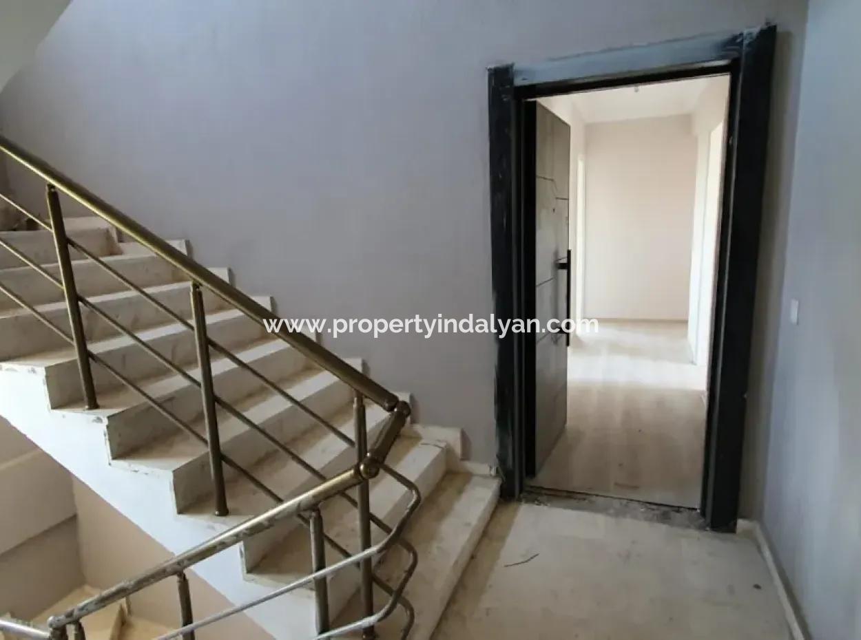 3+ 1 Null Wohnungen In Der Nähe Des Zentrums Zum Verkauf In Ortaca Cumhuriyet Nachbarschaft