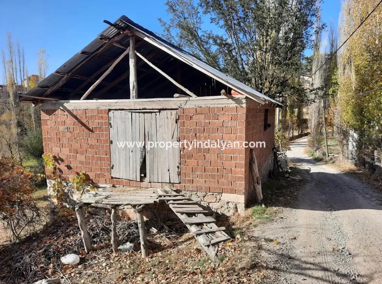 Çameli Cevizli Schnäppchen Scheune Und 2650 M2 Grundstück Zum Verkauf