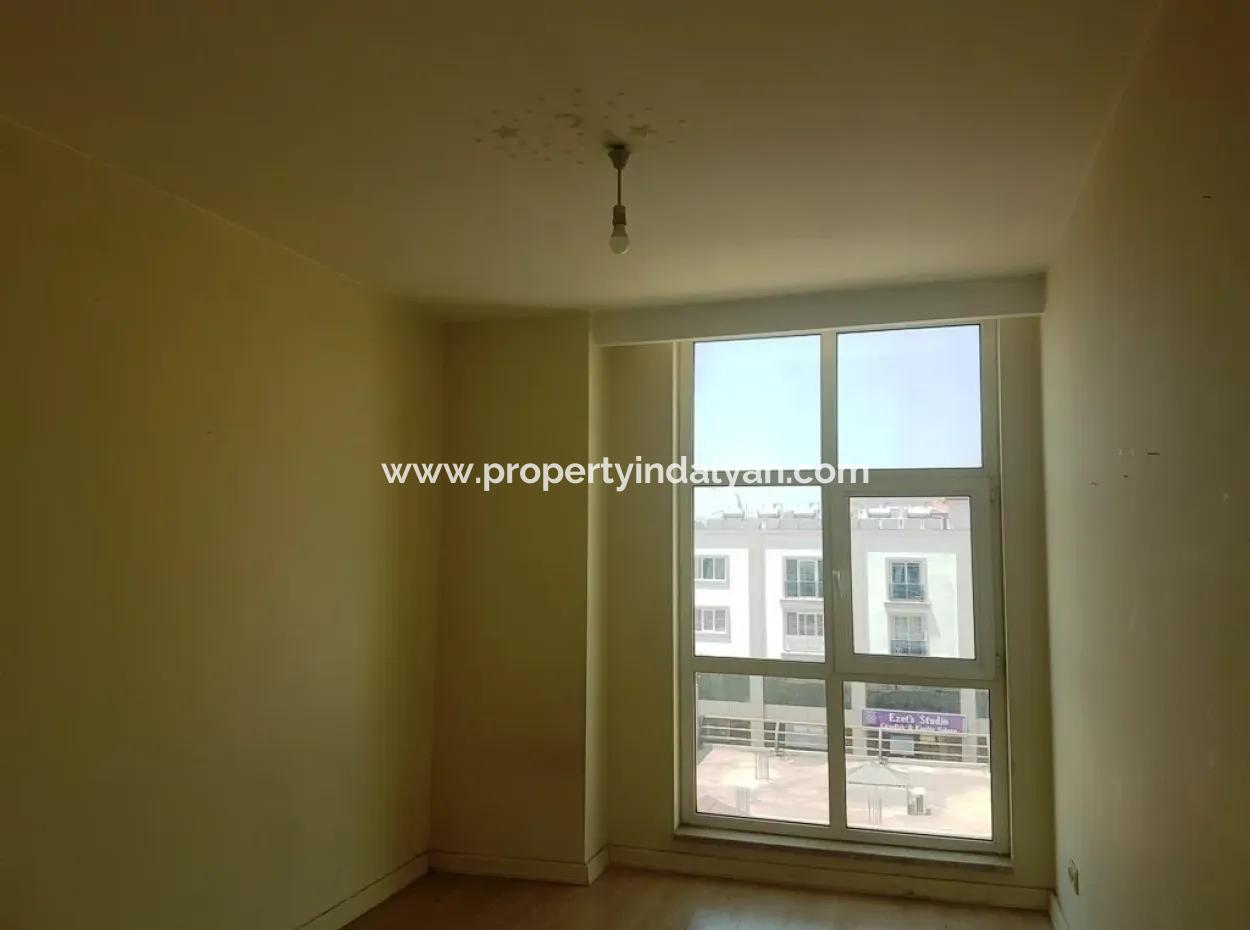 Luxus-Wohnung Zum Verkauf In Oriya