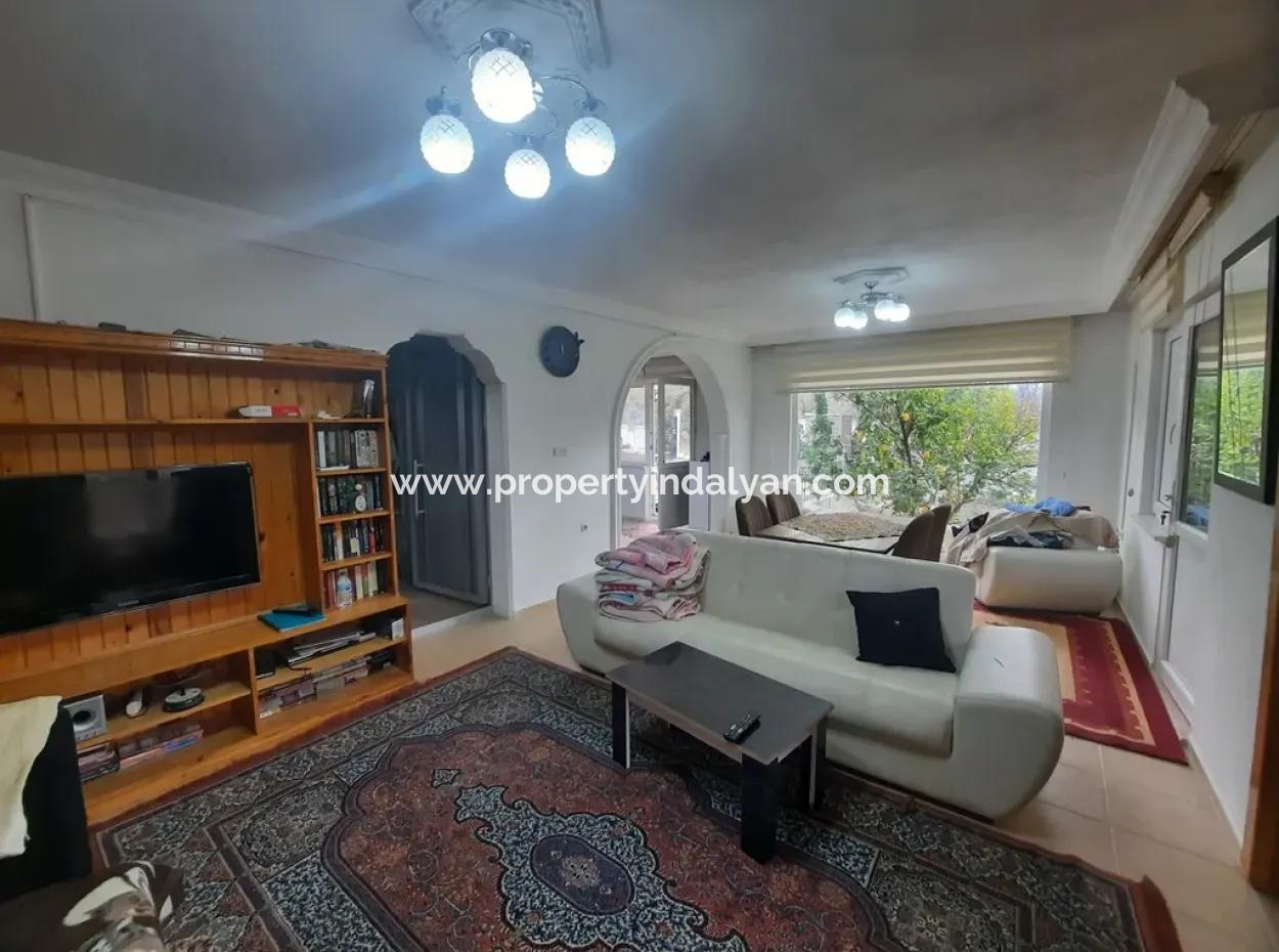 Villa Mit 200 M2 Seeblick Auf 1700 M2 Grundstück In Köyceğiz Zeytinalan Steht Zum Verkauf