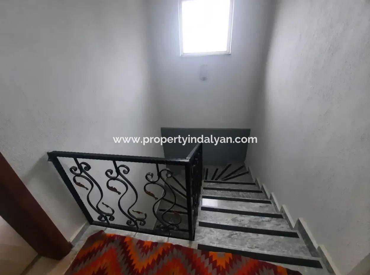 Villa Mit 200 M2 Seeblick Auf 1700 M2 Grundstück In Köyceğiz Zeytinalan Steht Zum Verkauf