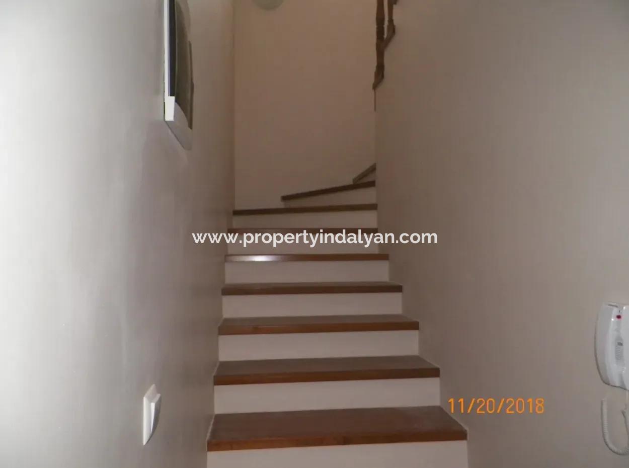 Duplex-Penthouse Zum Verkauf In Köyceğiz Null