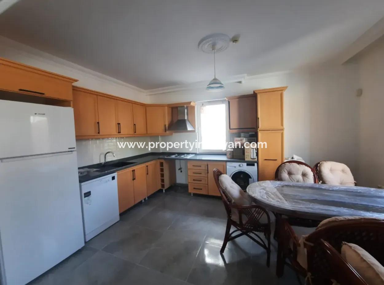 Köyceğizde In Der Nähe Des Sees Schwimmbad, Möbliert, 7 1 Freistehendes Triplex Zu Vermieten Bis Mai