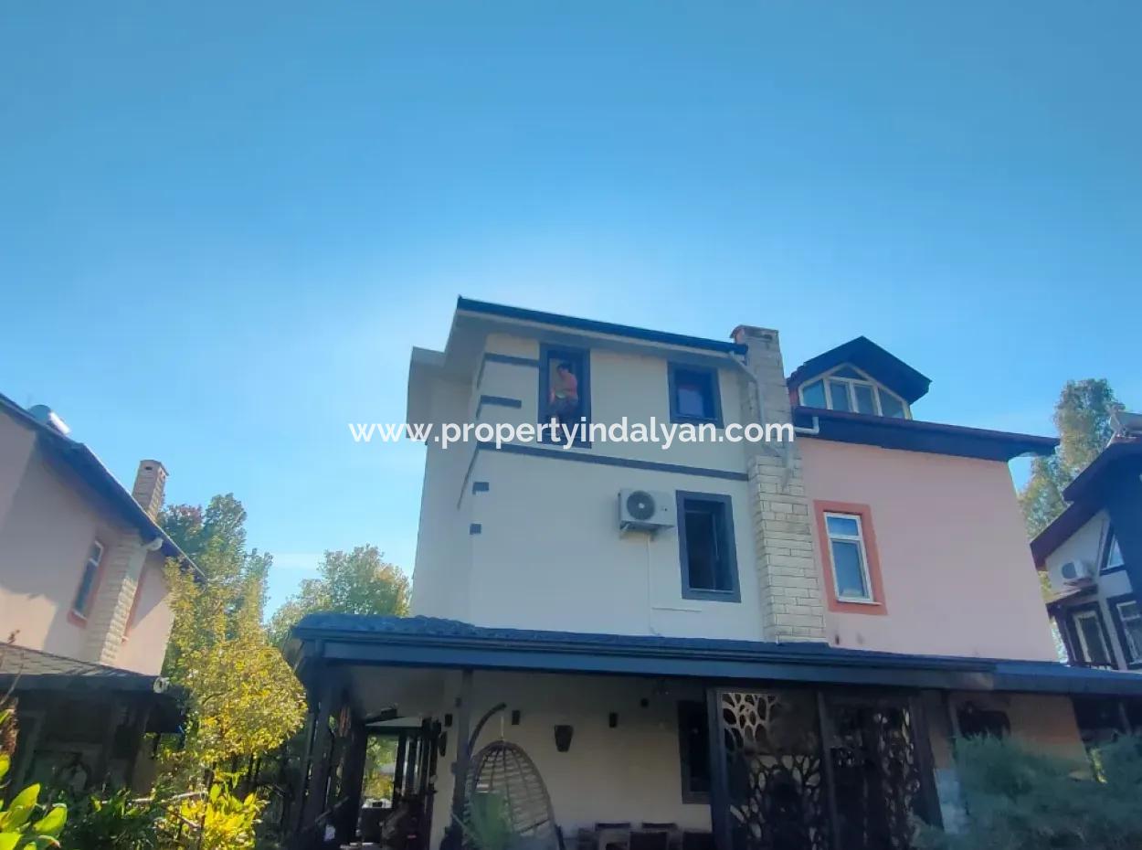 Mugla Fethiye Çiftlik Mahallesi Villa Zum Verkauf
