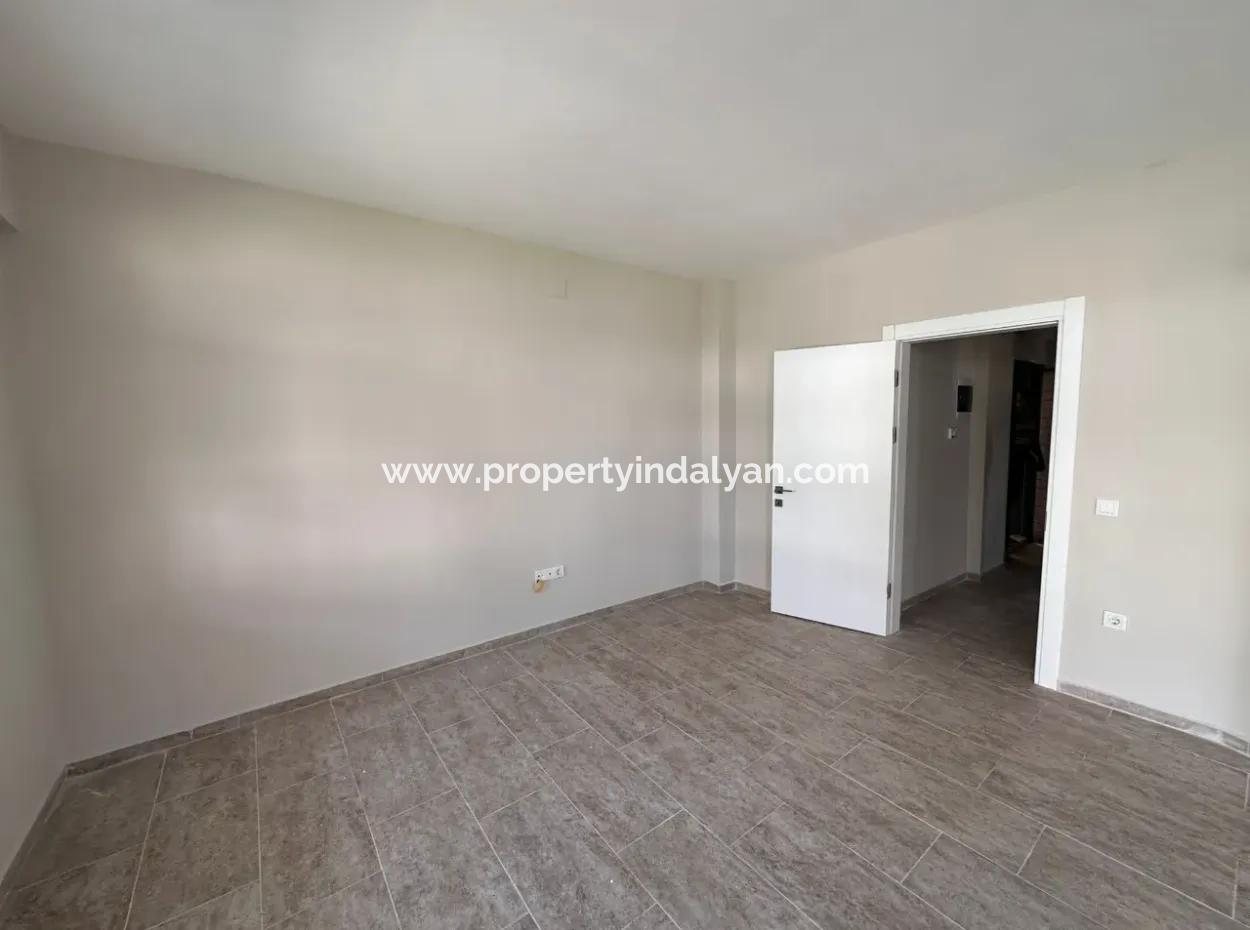 Ortaca Da 2 1 Schwimmbad Null Gartengeschoss Wohnung Zu Verkaufen