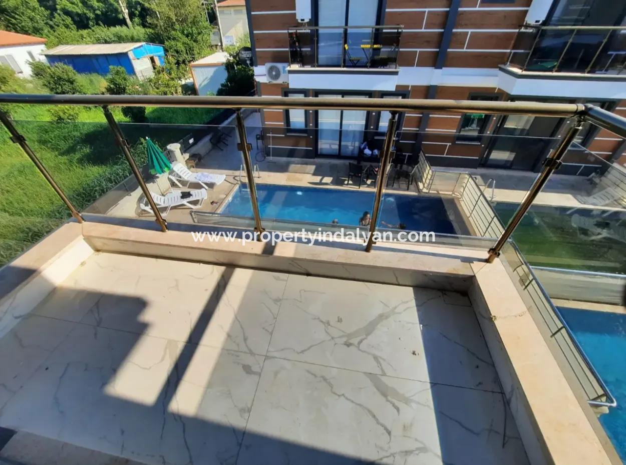 Maisonette Mit Freistehendem Swimmingpool Im Muğla Dalyan-Komplex Zu Verkaufen