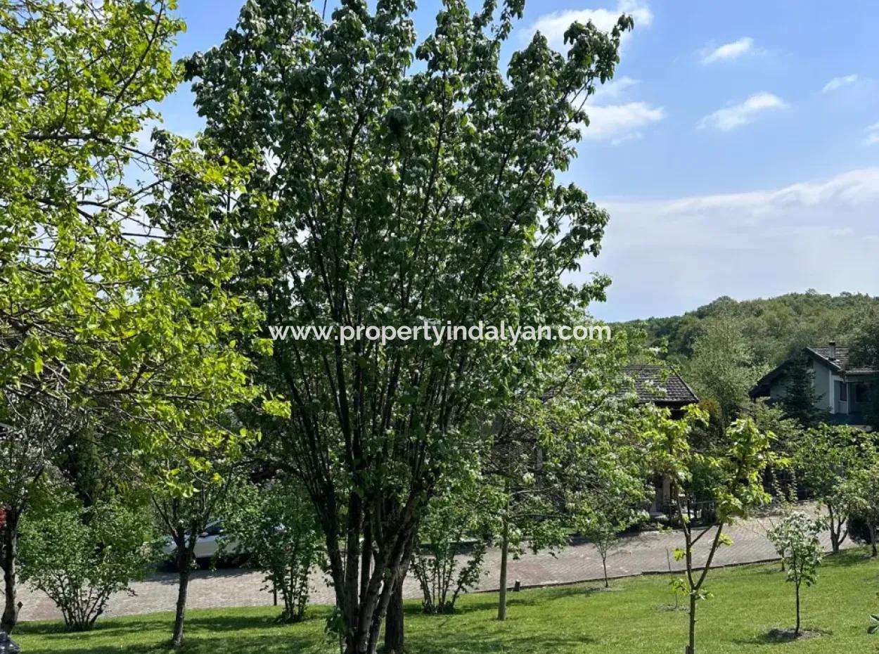 Triplex 3 1 Villa Mit Swimmingpool In Sakarya Hendek Zum Verkauf Oder Tausch