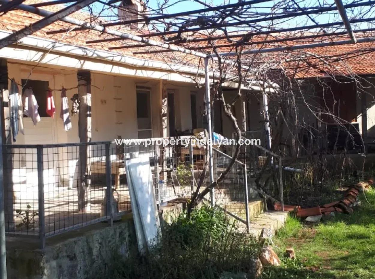Dorfhaus Zum Verkauf Auf 545 M2 Zoniertem Grundstück In Denizli Kızılağaç