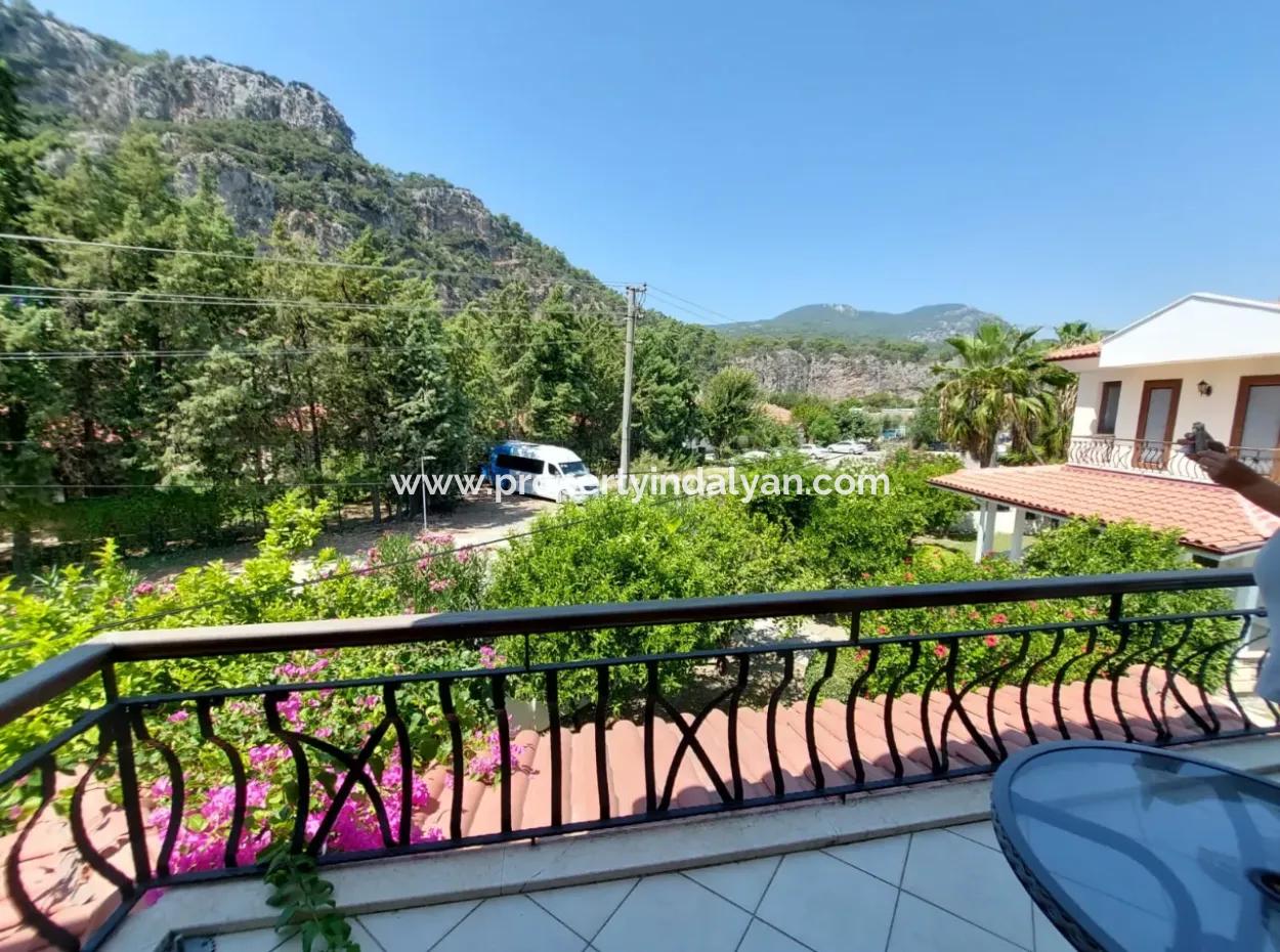 Unabhängige 2 1 Maisonette Zum Verkauf In Einem 4-Villen-Grundstück Mit Pool In Der Nähe Des Kanals In Muğla Dalyan