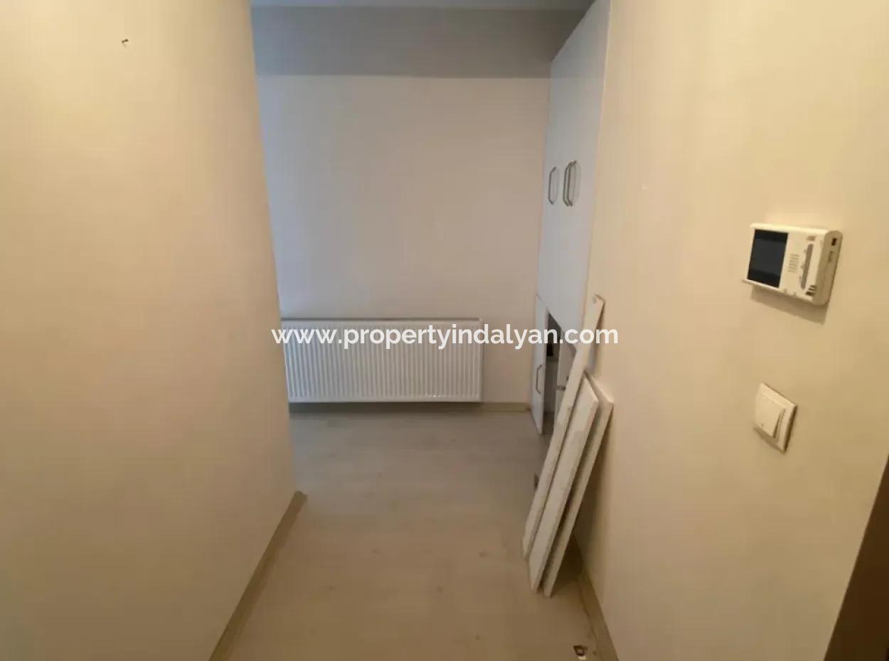 Zu Verkaufen Im Zentrum Von Ortaca 3 1 165M2 Wohnung Mit Heizung.