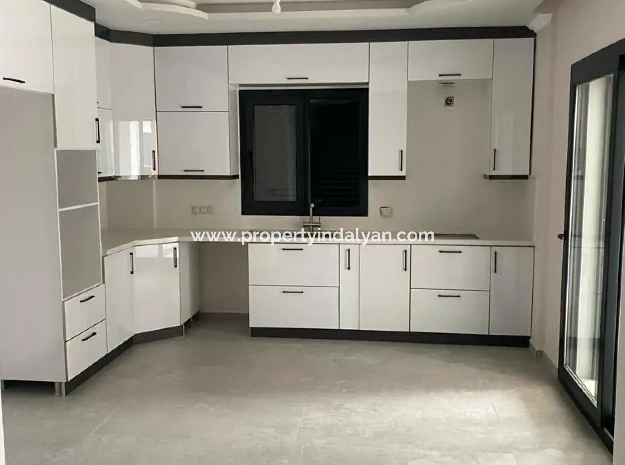 Brandneue Maisonette-Villa Mit Gemeinschaftspool Auf Einem 600 M2 Großen, Freistehenden Grundstück In Dalaman