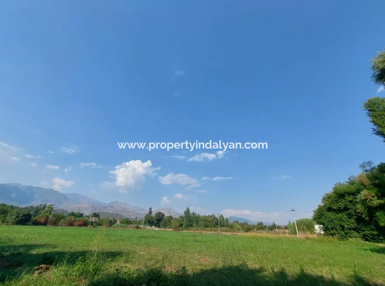 Freistehendes 1.300 M2, 250M2 Günstiges Grundstück Mit Baurechten Zum Verkauf In Köyceğiz Beyobası