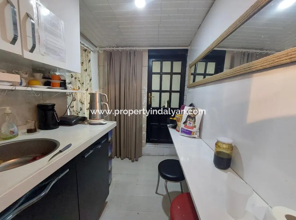 Ein 50M2 Großes Geschäft Im Zentrum Von Ortaca Steht Zur Miete.