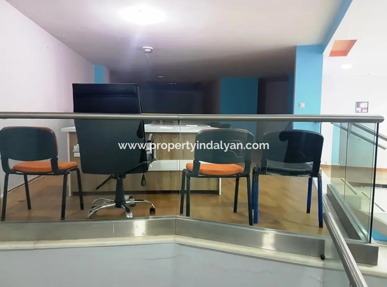 Oriya Auch Der Schnäppchen-Shop Für Verkauf