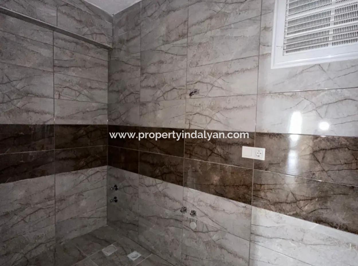 3 In 1 Geschlossene Küche Wohnung Mit Aufzug Im Zentrum Von Ortaca Zu Verkaufen