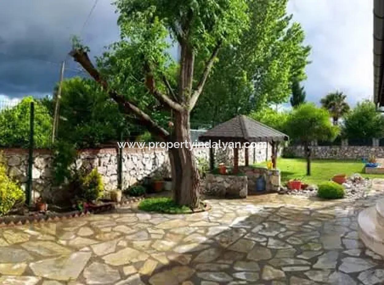 3 In 1 Maisonette-Villa Mit Pool Auf 780 M2 Grundstück Im Dalaman Zentrum