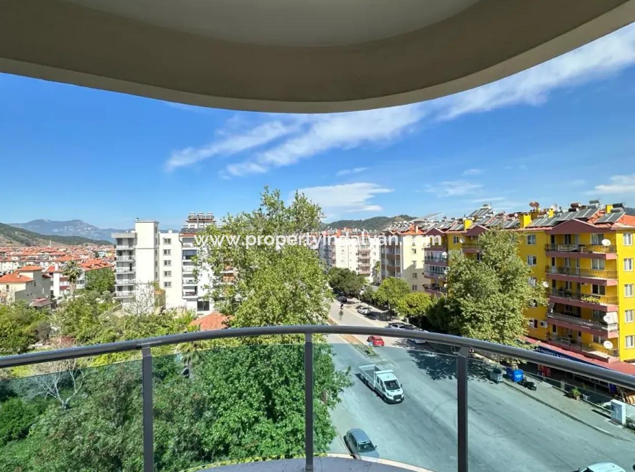 3 1 Luxus Boulevard Front Wohnung In Residenz Zu Verkaufen