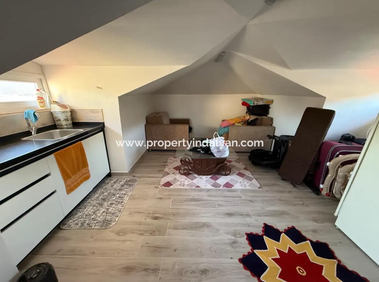 Ein Freistehendes 2,5-Stöckiges Gebäude An Der Dalyan-Straße In Ortacada Steht Zum Verkauf.