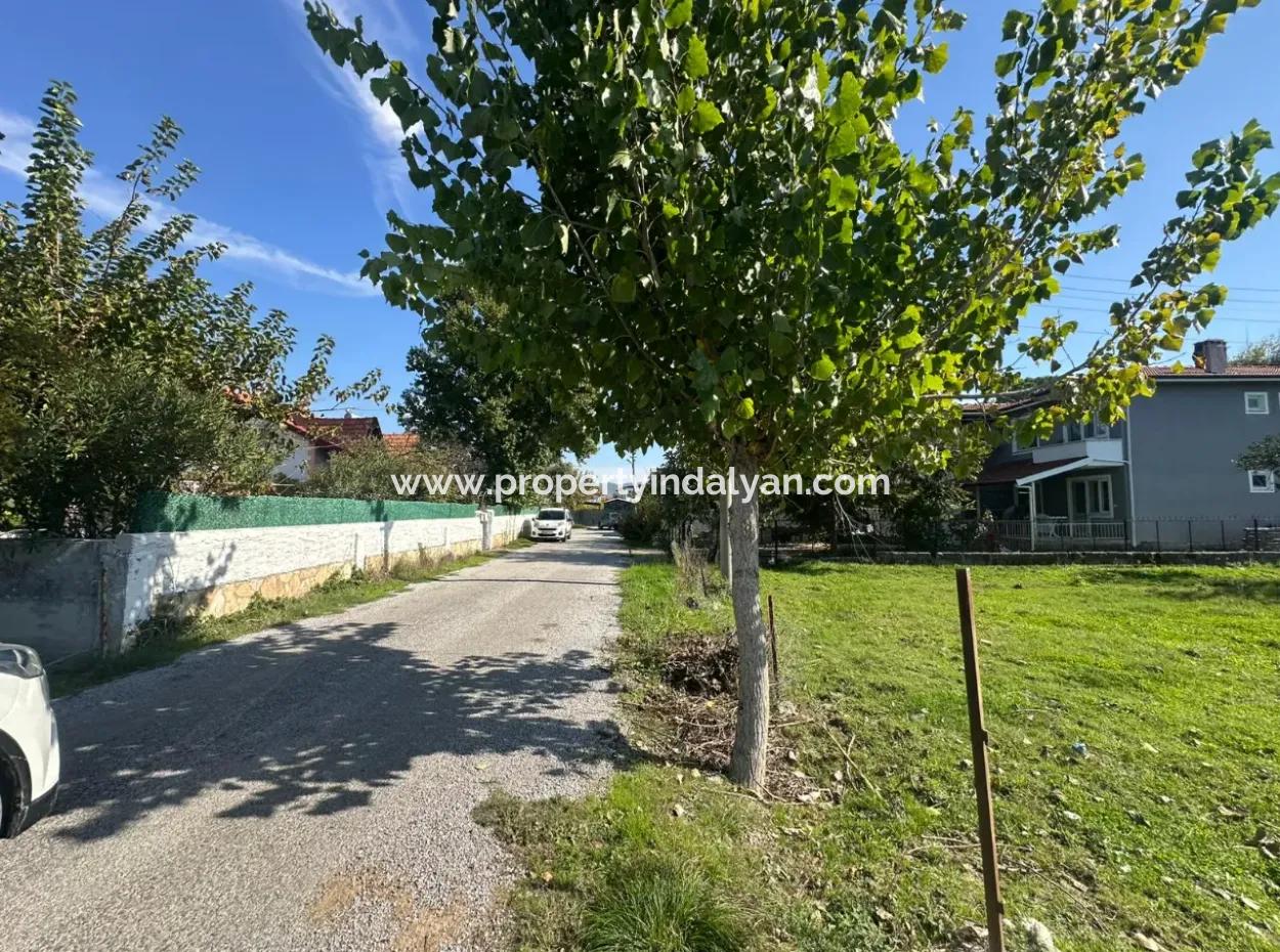 955 M² Freistehendes Grundstück Mit Berg- Und Naturblick In Ortaca Okçular Zum Verkauf