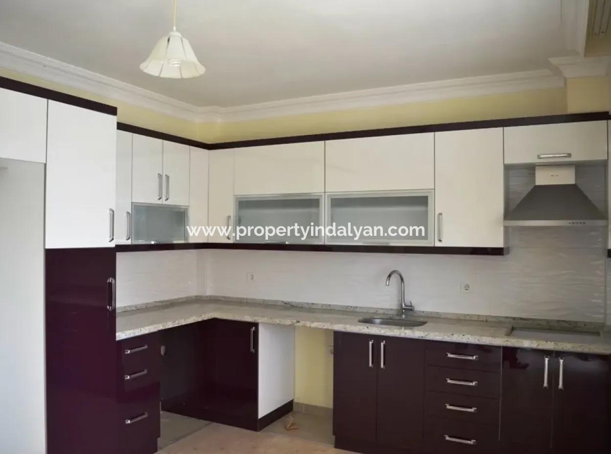 Oriya Einfamilienhaus-Mit Garten Wohnung Mieten In Zentrum