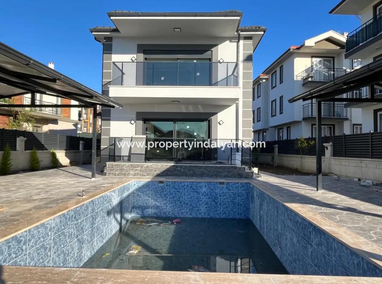 Ortaca Çaylı Stadtteil 4 1, Neue Doppelhaushalle Zum Verkauf