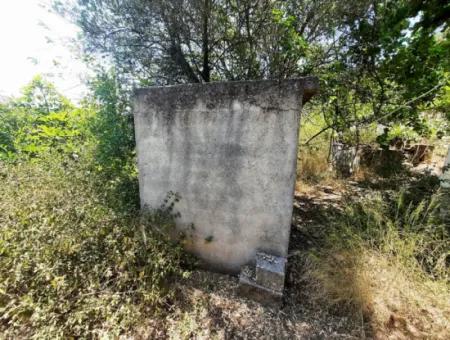 725 M2 Zoning Land Und Dorfhaus Zu Verkaufen In Mugla Ula Ataköy