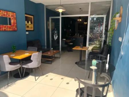 Workplace Cafe In Der Nähe Des Sees Im Zentrum Von Muğla Köyceğiz Steht Zum Verkauf