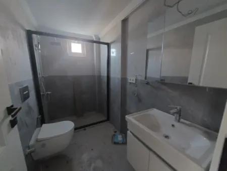 Eine 11-Wohnung Im Mittleren Stock Eines Brandneuen Dreistöckigen Gebäudes Mit Schwimmbad Im Zentrum Von Muğla Ortaca Steht Zum Verkauf