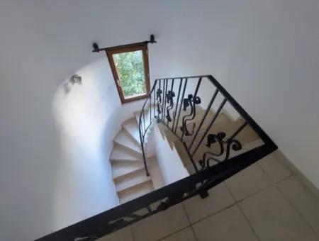 Möbliert 31, 2 Doppelhaushälfte, Von Denen Eines Auf Einem 700 M² Großen Grundstück Mit Schwimmbad In Muğla Dalyan Gemietet Ist