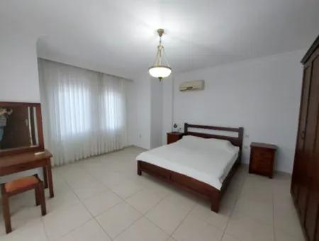 Möbliert 31, 2 Doppelhaushälfte, Von Denen Eines Auf Einem 700 M² Großen Grundstück Mit Schwimmbad In Muğla Dalyan Gemietet Ist