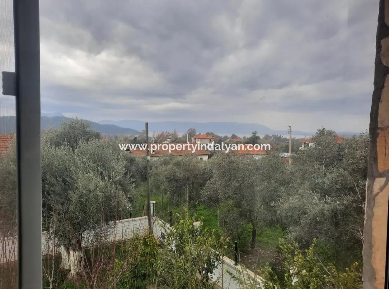 Villa With 200 M2 Lake View On 1700 M2 Land In Köyceğiz Zeytinalan Is For Sale