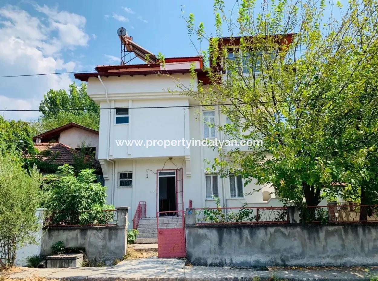 Full Building For Sale In Köyceğiz Bargain