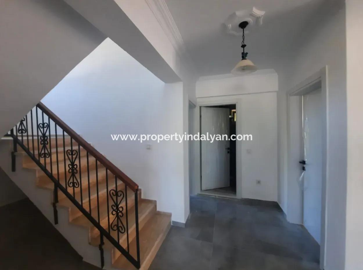 Köyceğizde Close To The Lake Swimming Pool, Furnished, 7 1 Detached Triplex For Rent Until May