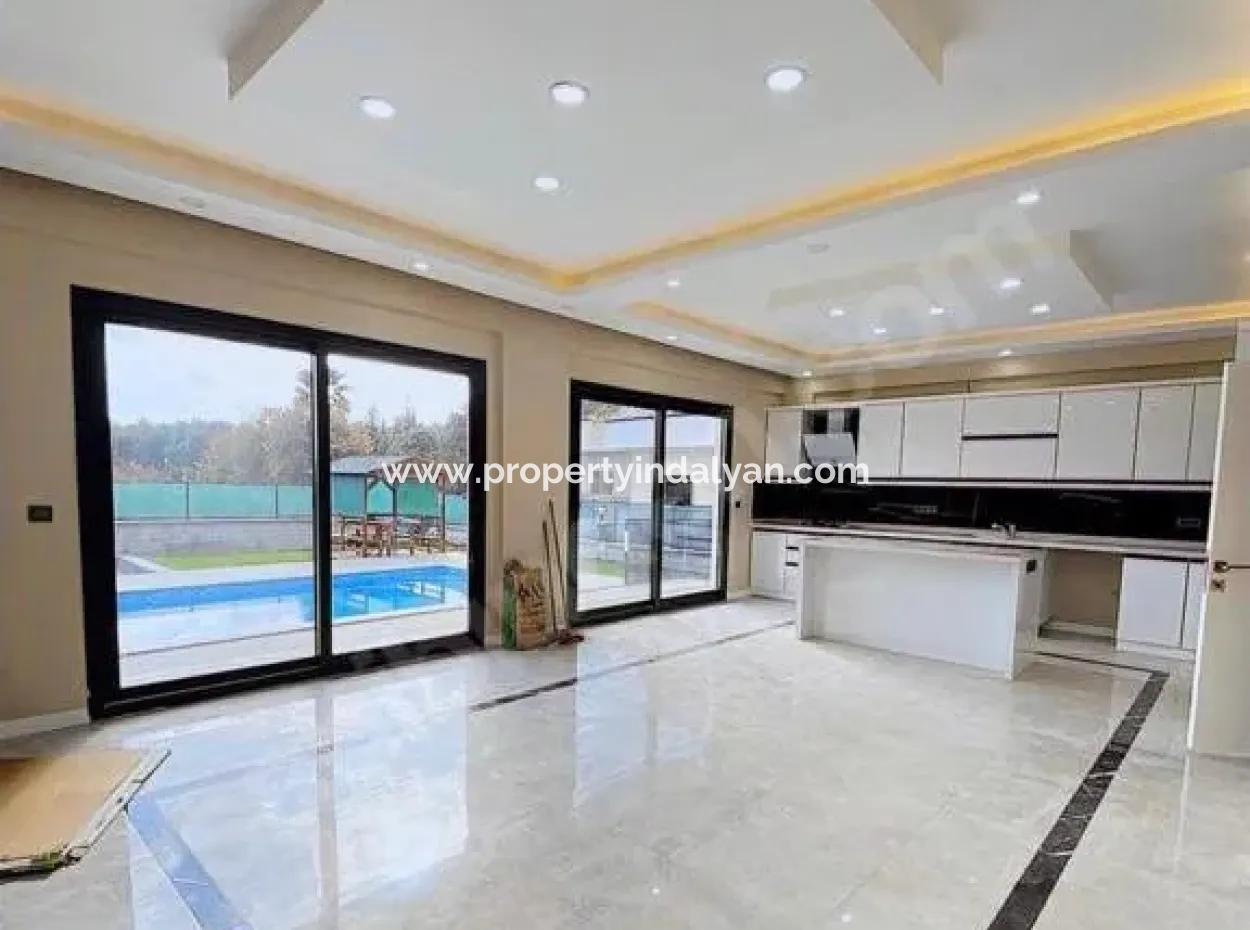 4 1 Detached Villa With Pool For Sale In Mugla Köyceğiz