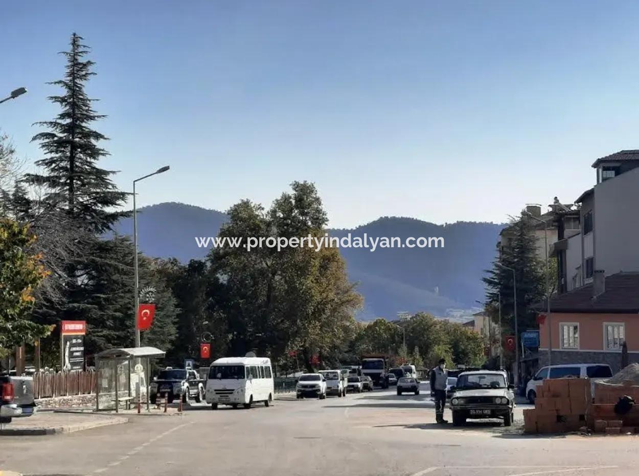 For Sale In The Center Of Çameli 3 Floor Zoned 500M2 6 Flats With Ready License