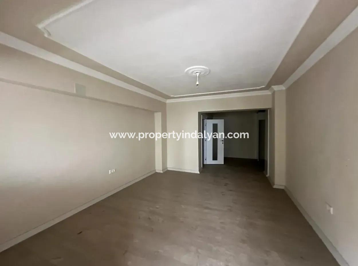 Boulevard Façade 138 M2 3 1 Apartment For Rent