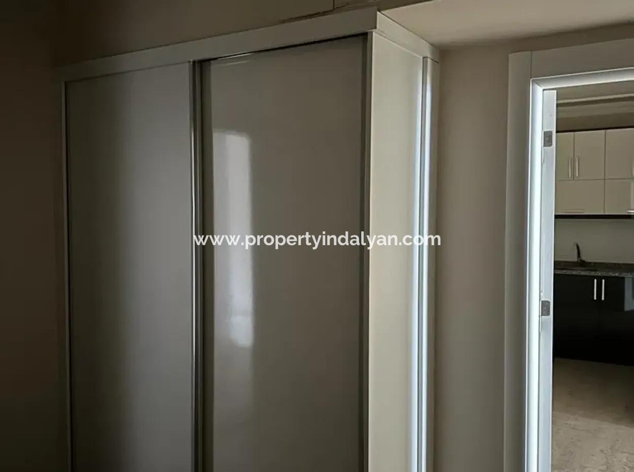 Boulevard Façade 138 M2 3 1 Apartment For Rent