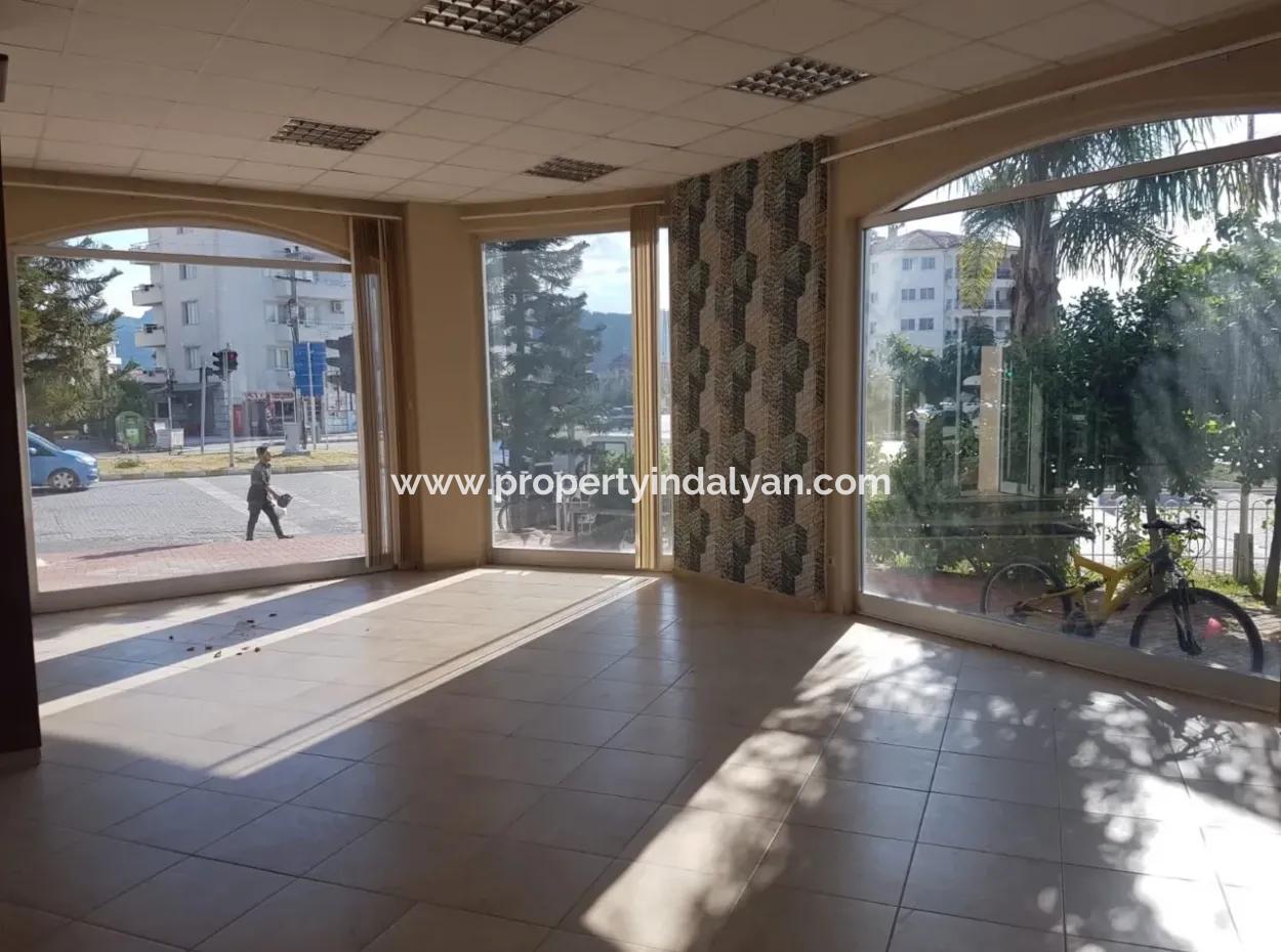 The Head Of The Corner, At The Edge Of The Carriageway Oriya Dalyan Rental Shop 120 M2