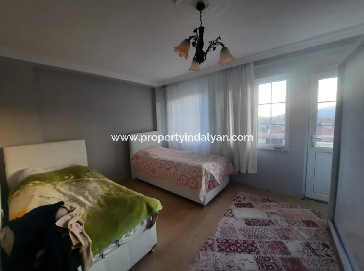 130 M2, 3 1 Apartment For Sale In Ortaka Center Kelepir Emergency