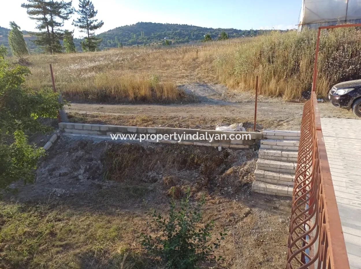 Apartments In 2 Detached Buildings 56 56 On 200 M2 Land In Çameli Cumaalani For Urgent Sale