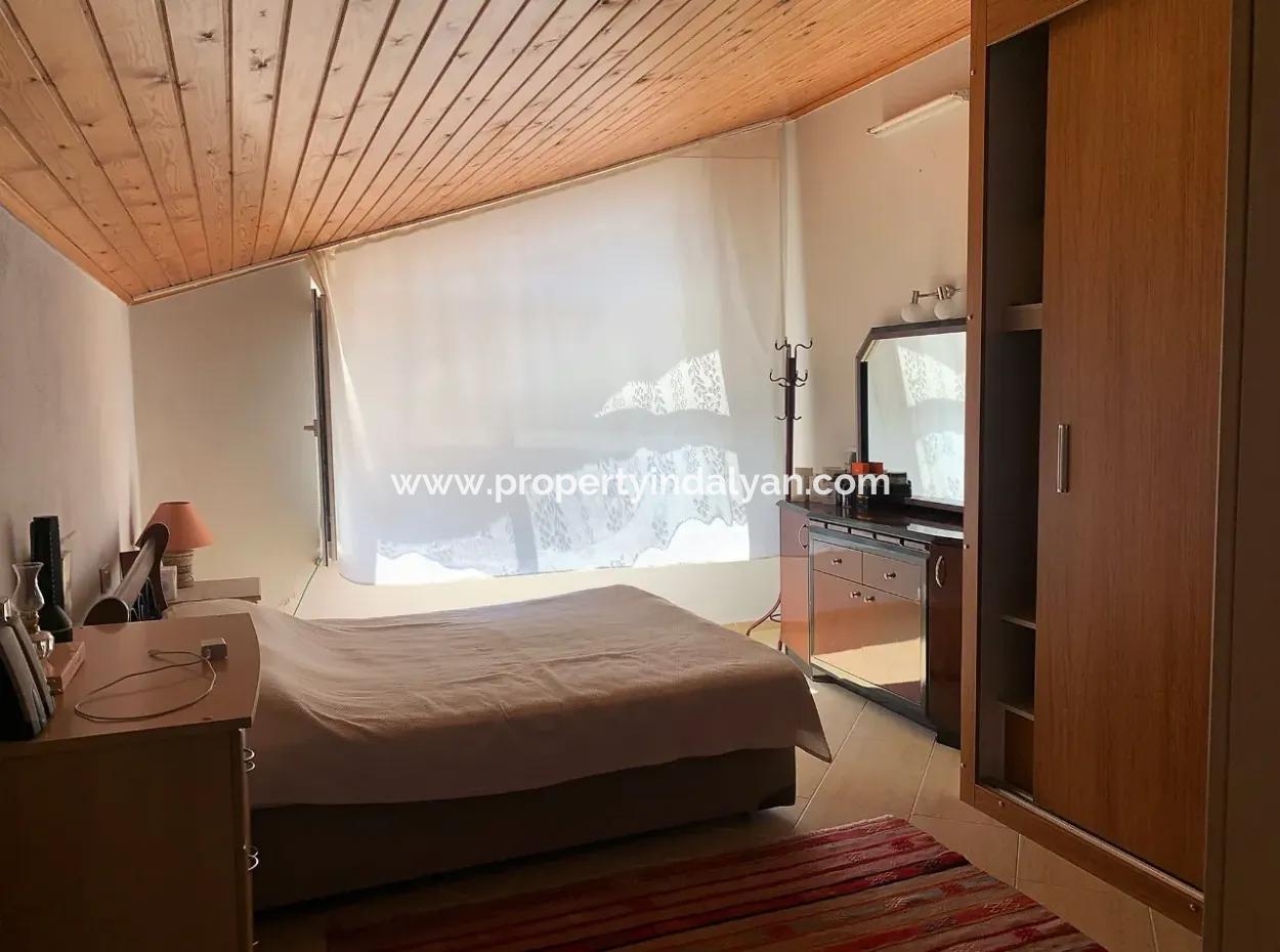 1 Villa With 1 Apartment For Sale In Köyceğiz Ulucami