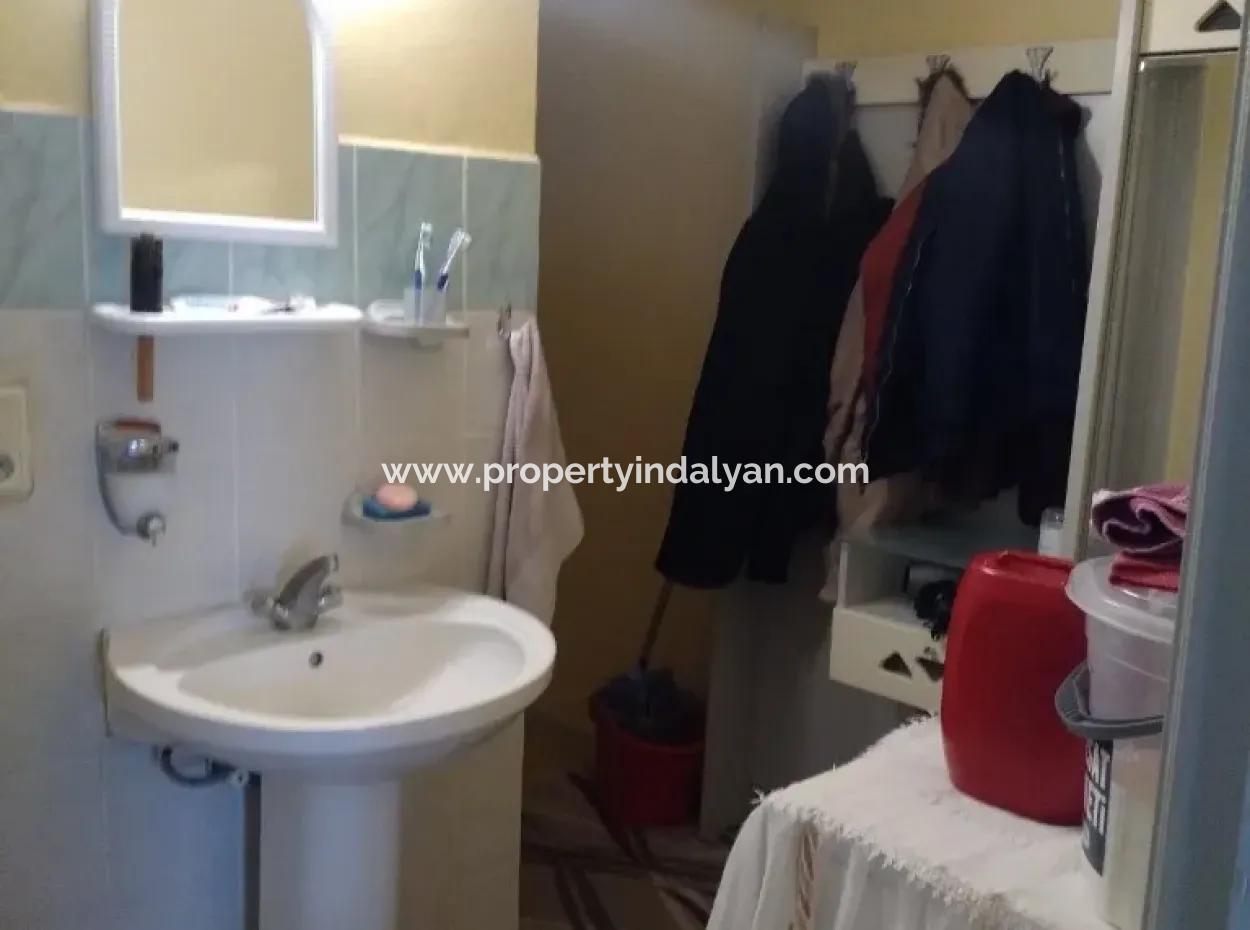 Oriya For Sale, Bargain Or Barter Detached 2 Apartment