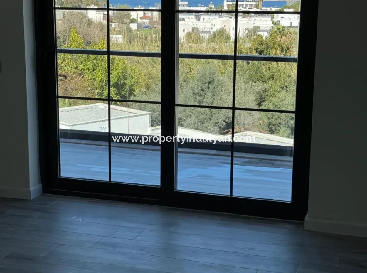 Mugla Bodrum Gundogan Sea View 4 1 Zero Duplex For Sale