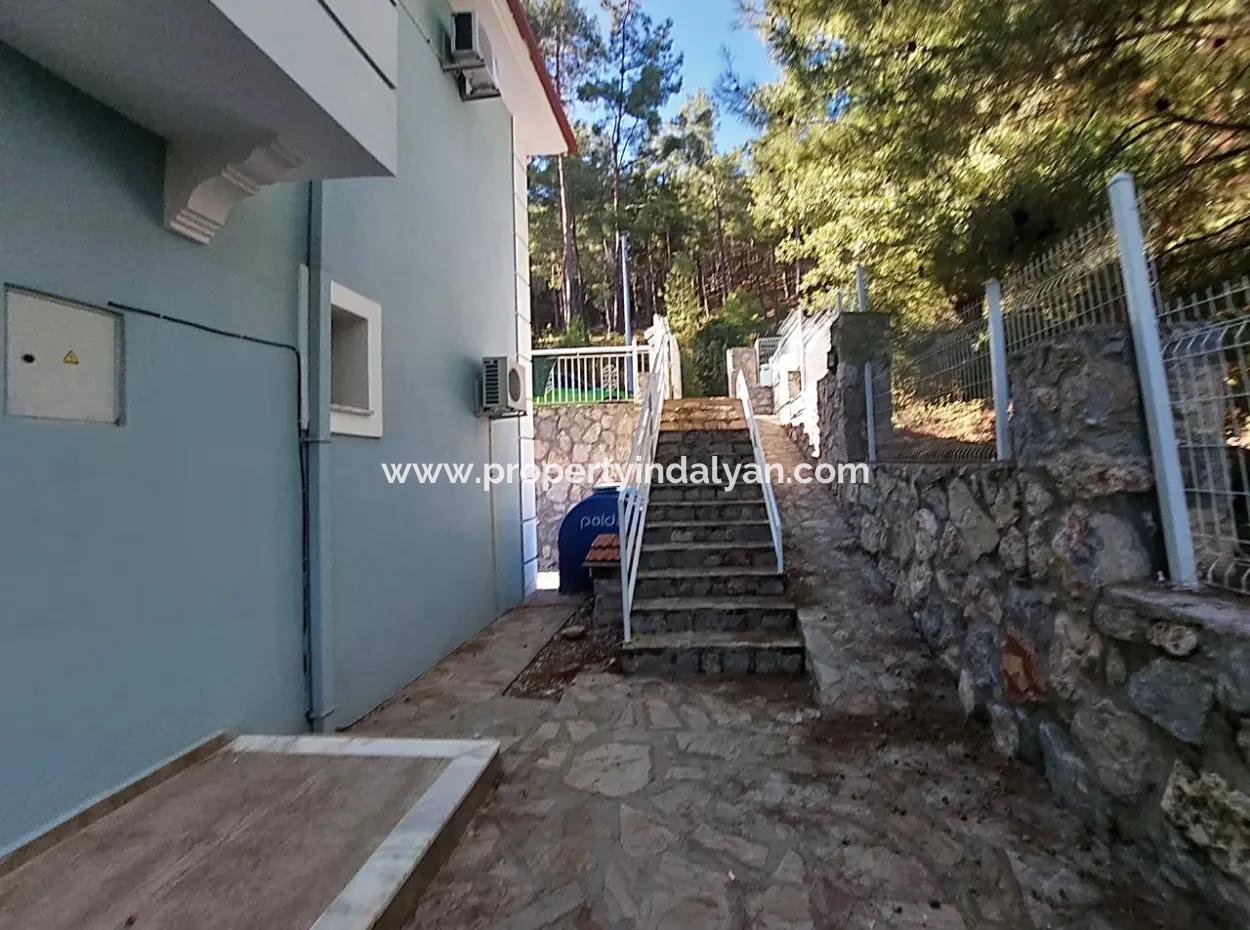 Detached Luxury Villa With Swimming Pool For Sale In Nature In Fethiye Üzümlü