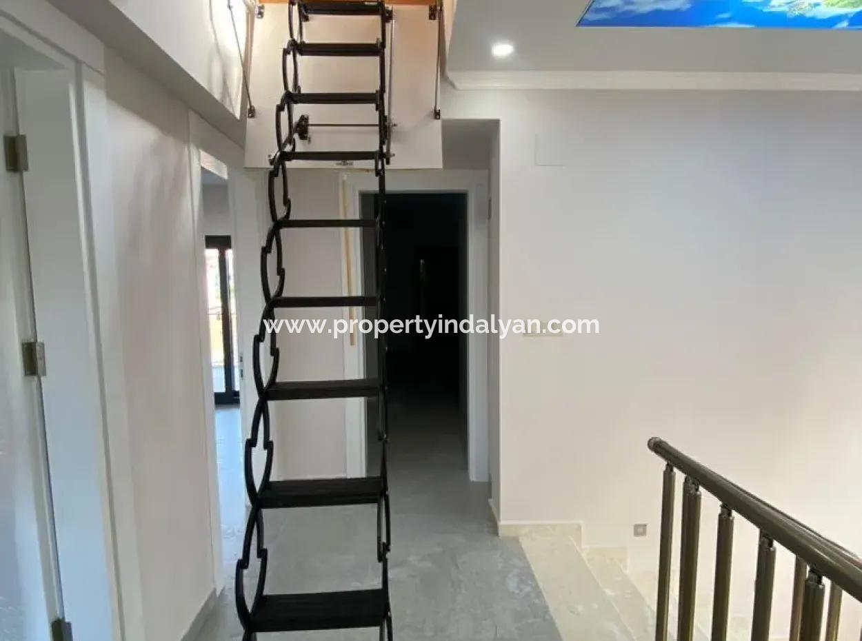 Brand New Duplex Villa With Communal Pool On A 600 M2 Detached Plot In Dalaman