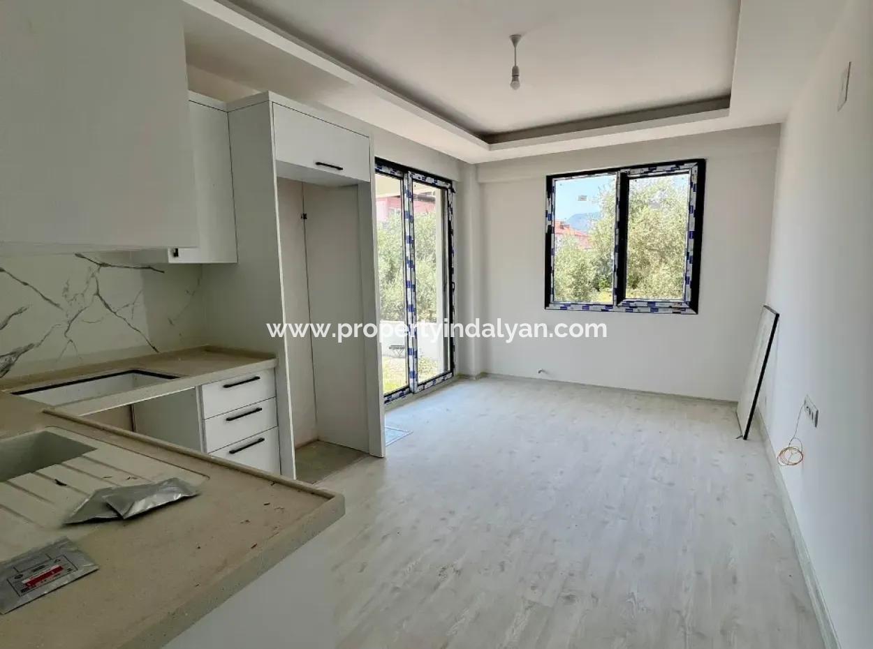 High Entrance 1 1 Apartment For Rent In Ortaca Karaburun