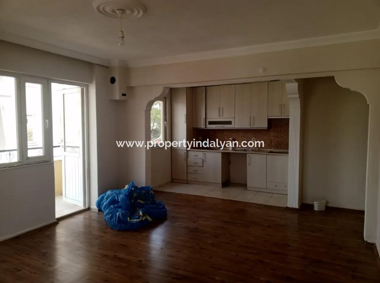 3 1 Apartment With Elevator In The Center Of Ortaca For Rent