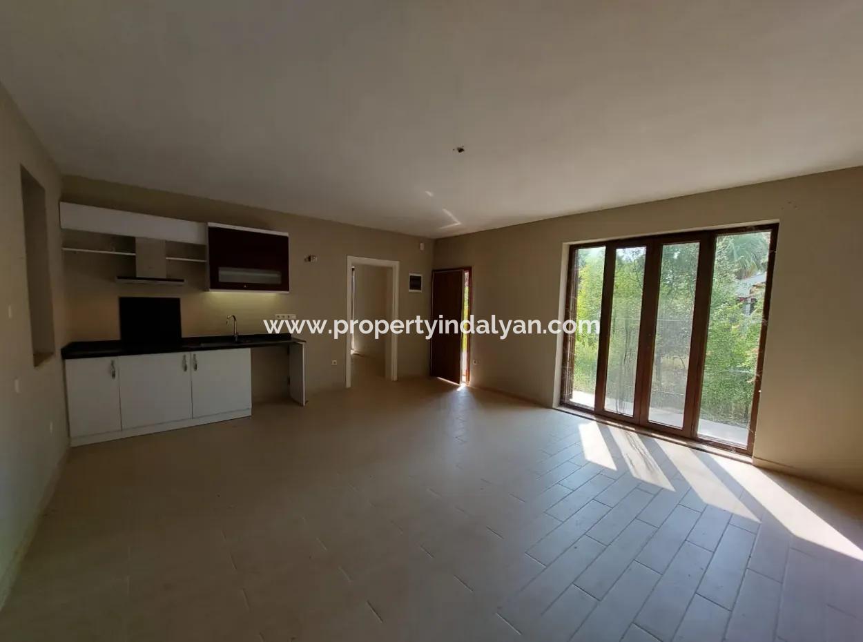 Houses On 3.500 M² Land Suitable For Tourism Investment In Muğla Dalyan For Sale