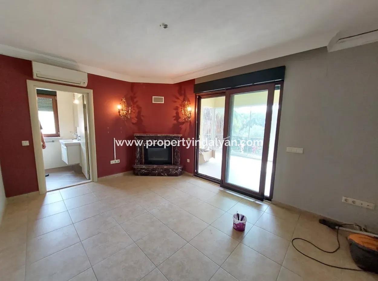 Houses On 3.500 M² Land Suitable For Tourism Investment In Muğla Dalyan For Sale